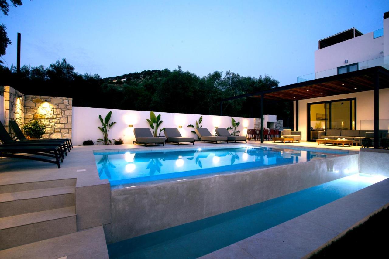 Avrilia Seaside Villa Heated Pool Алмирида Экстерьер фото
