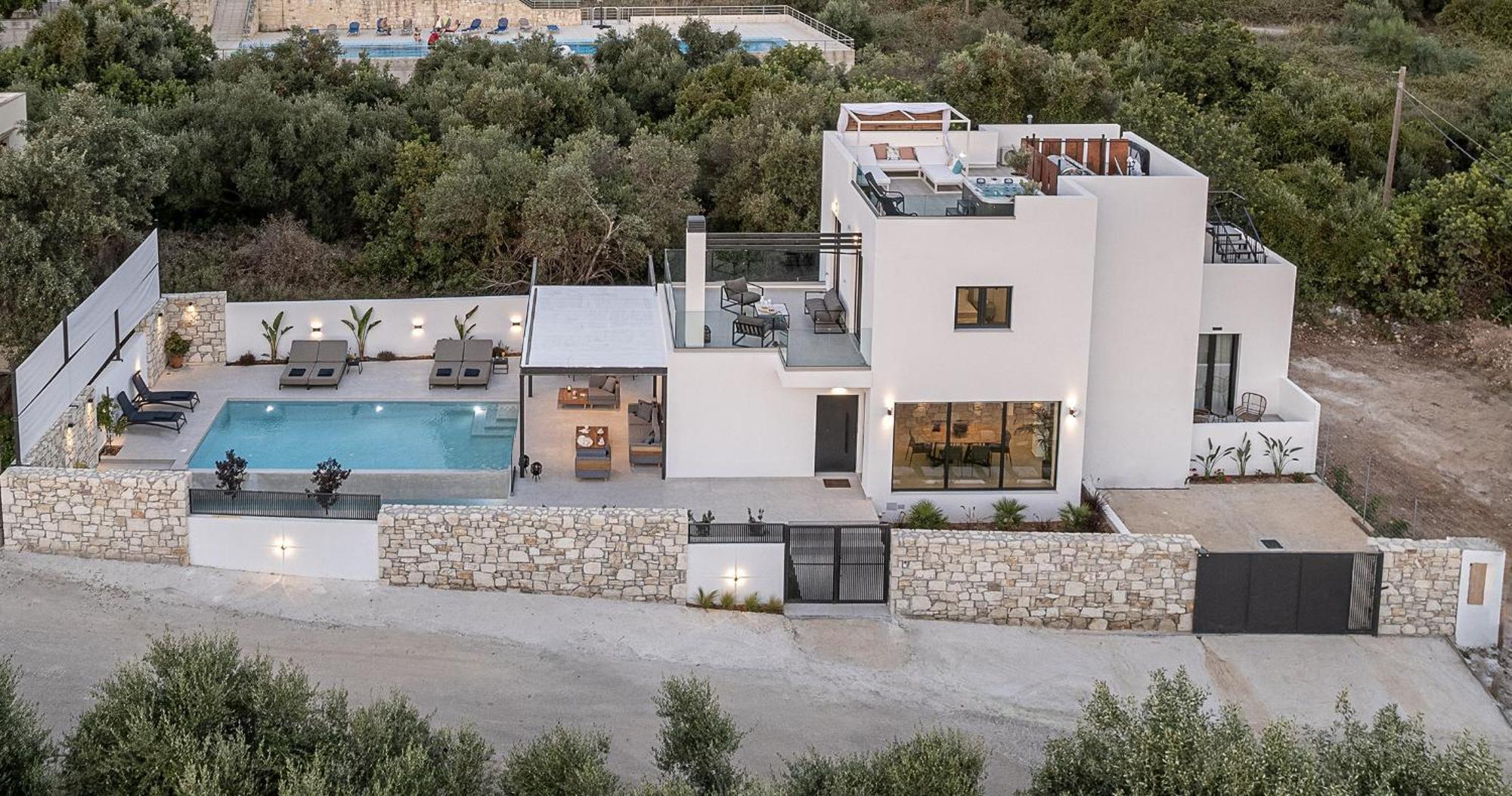 Avrilia Seaside Villa Heated Pool Алмирида Экстерьер фото